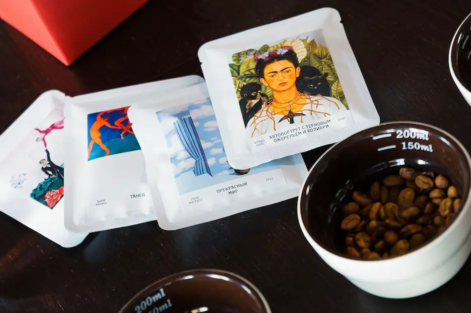 МТС представил мерч, вдохновленный искусством и общением