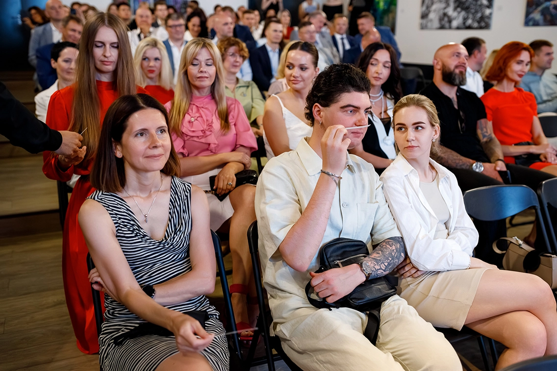 Эмоциональная связь: МТС представил собственный аромат бренда DigitalEssence, вдохновленный технологиями