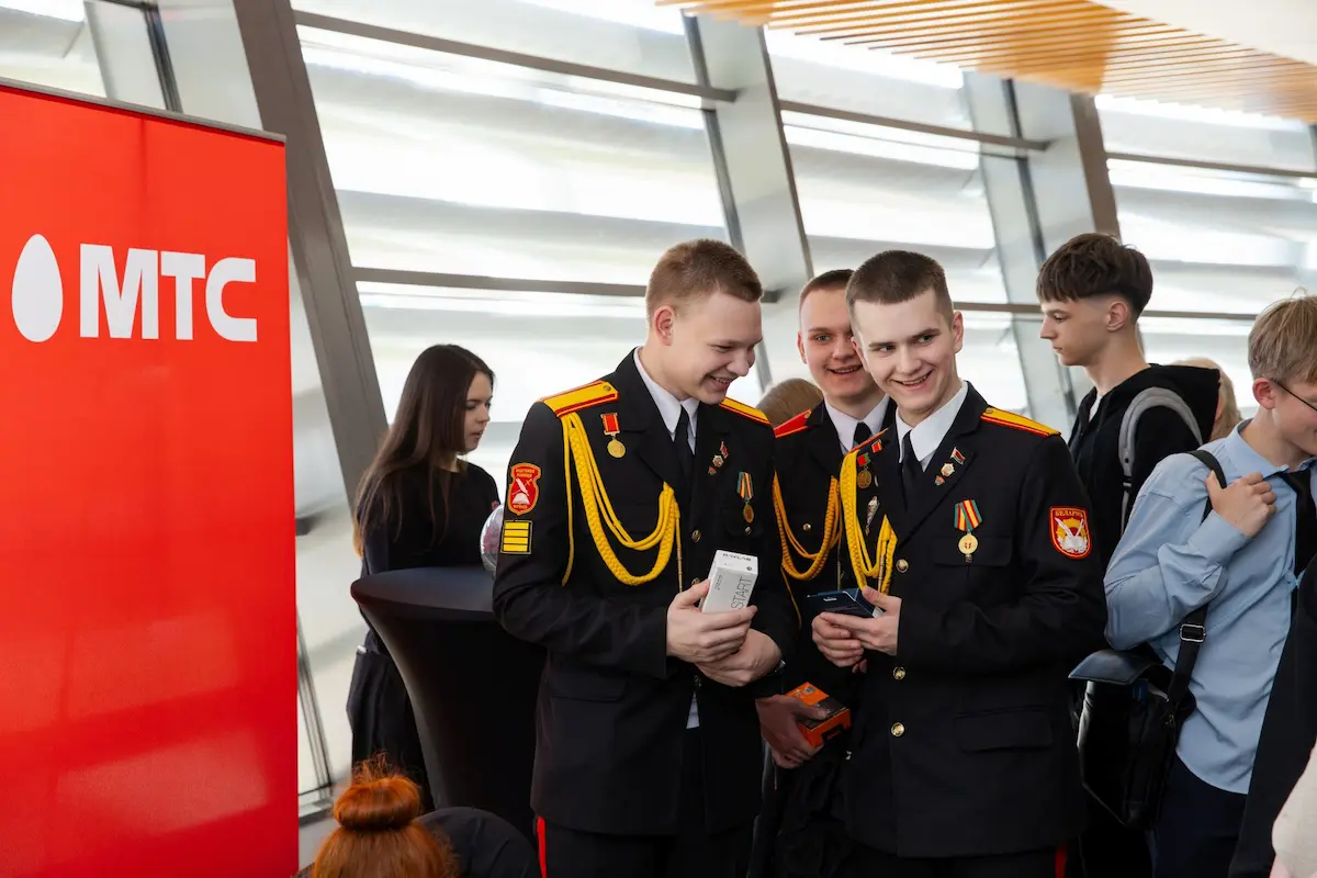 На шаг ближе к цифровому будущему: онлайн-школа МТС и Минобразования для подростков выпустила второй поток учащихся