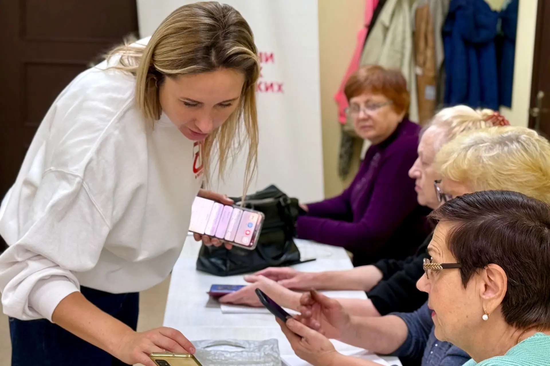 Люди старшего возраста со всей Беларуси освоят цифровые навыки с МТС
