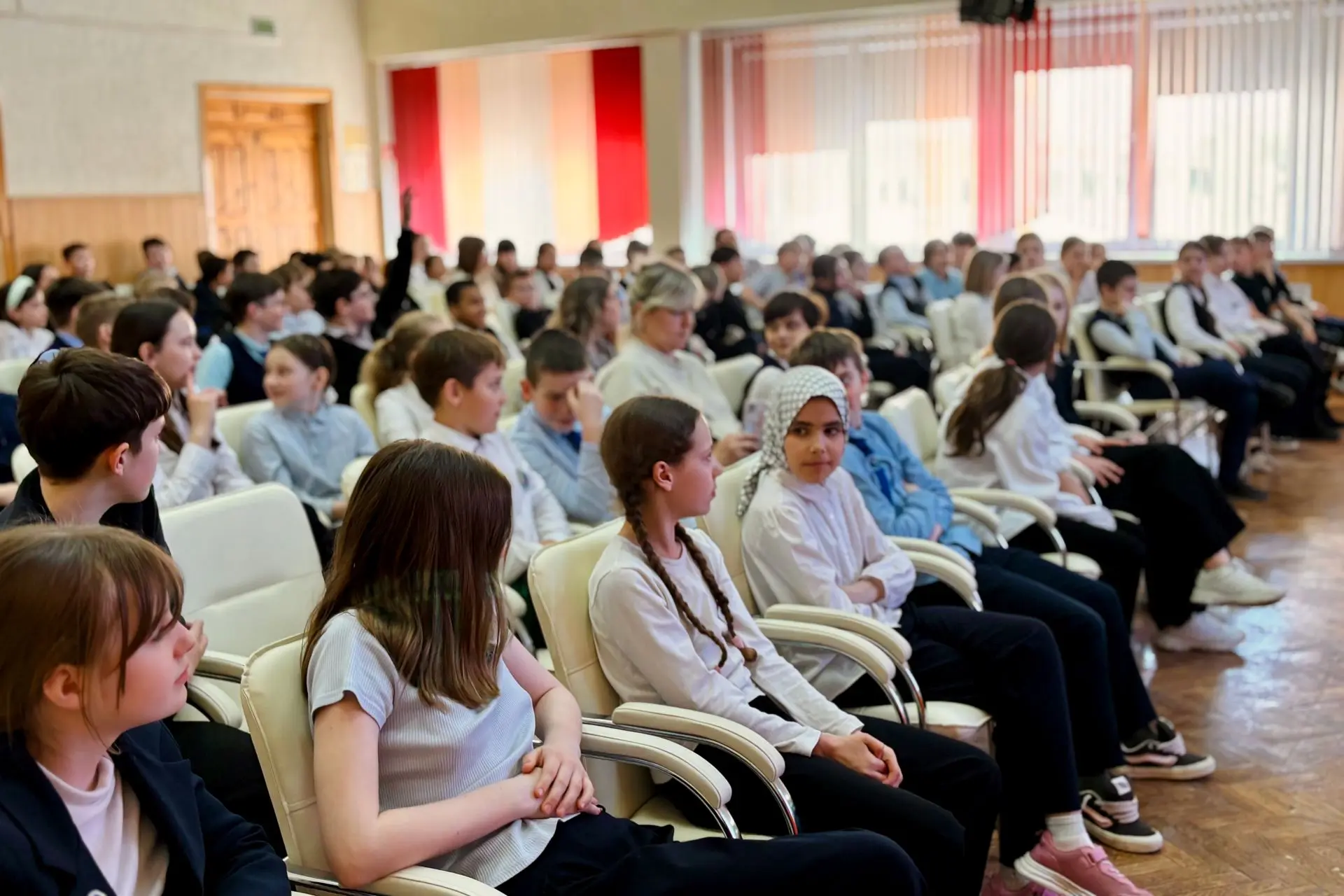 #ИнтернетБезБуллинга: МТС провел для столичных школьников интерактивное занятие по противодействию кибербуллингу