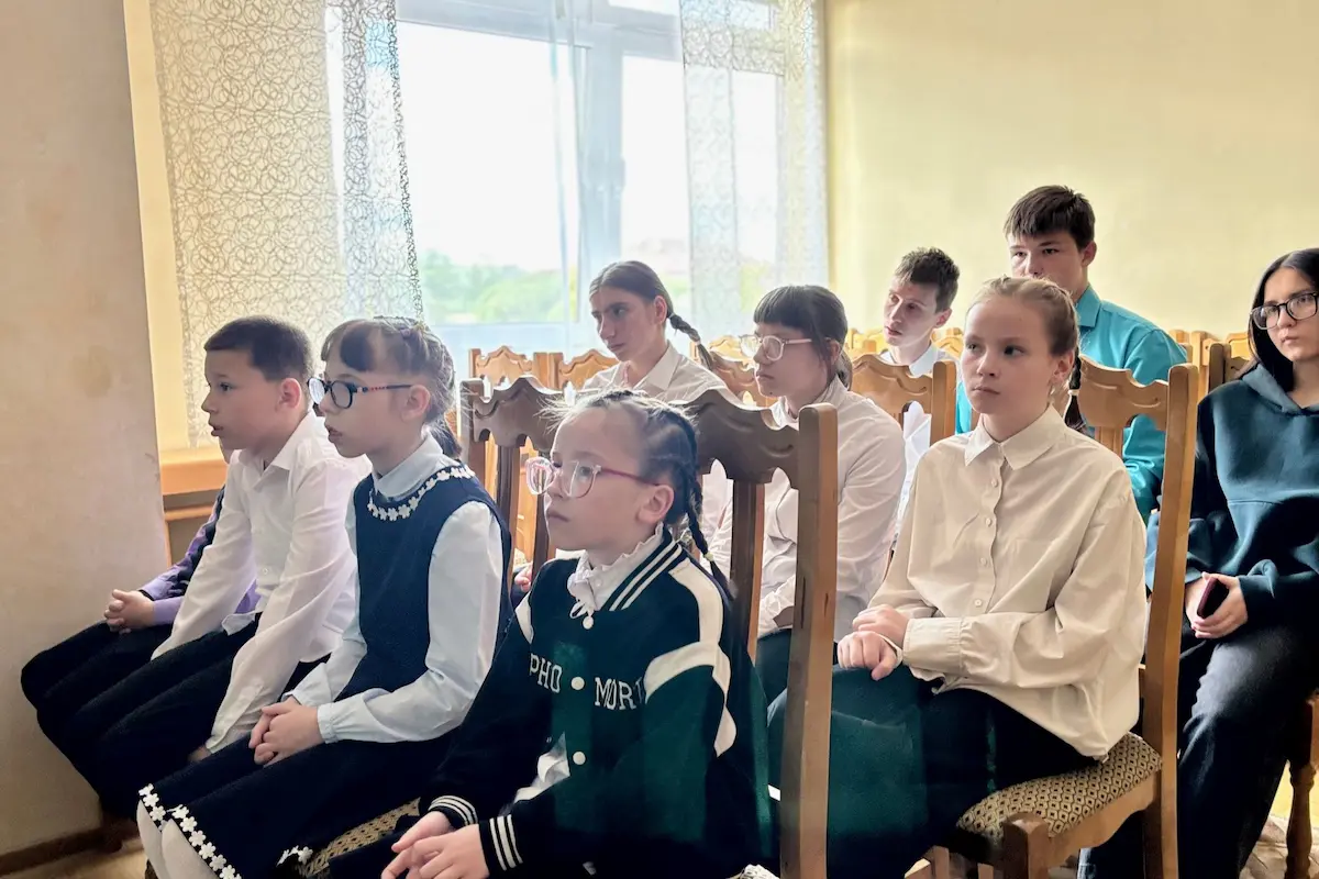 Помогаем детям и подросткам