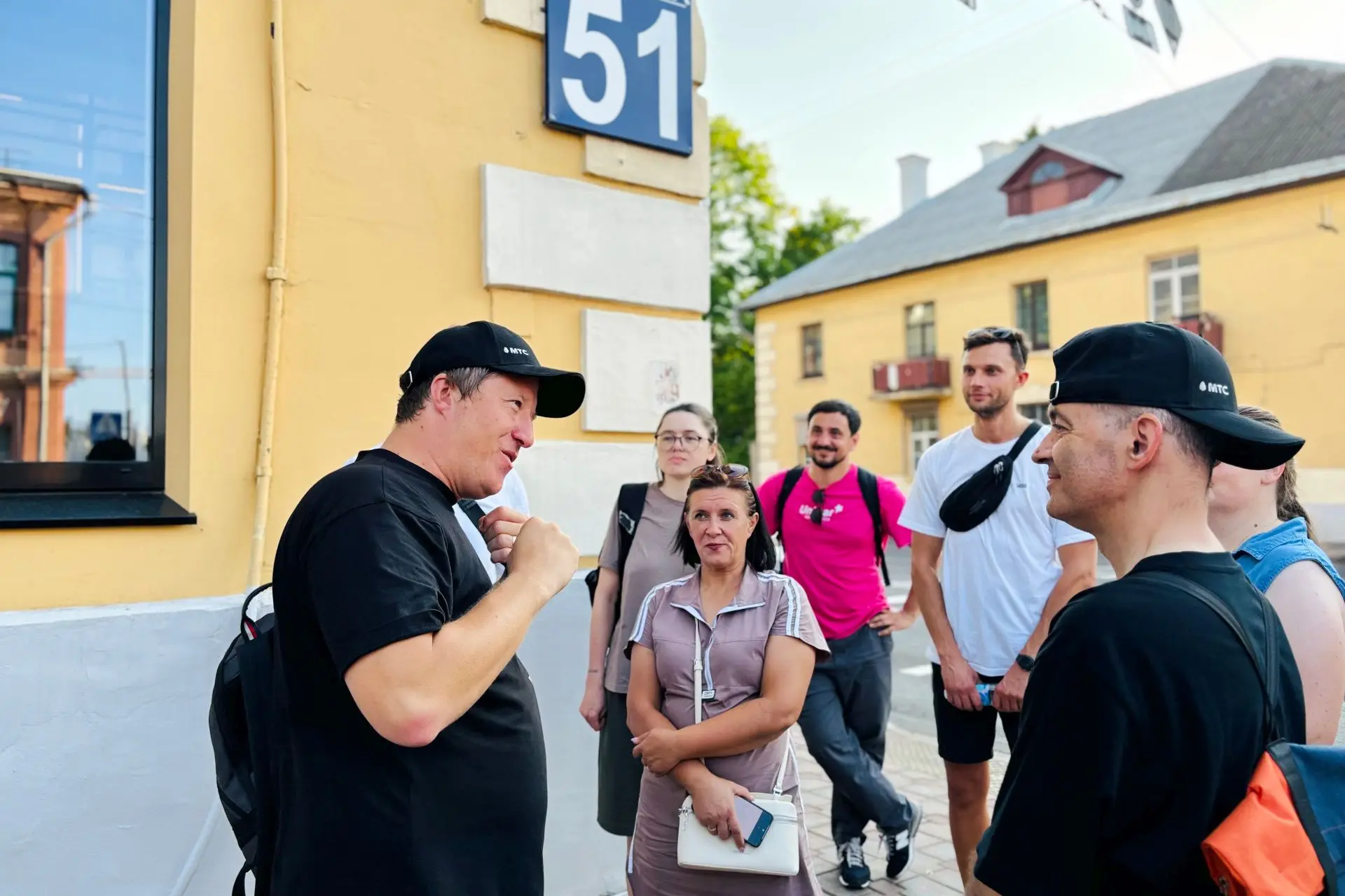 Сотни легенд и тысячи кадров: при поддержке МТС прошли летние фотопрогулки по Минску