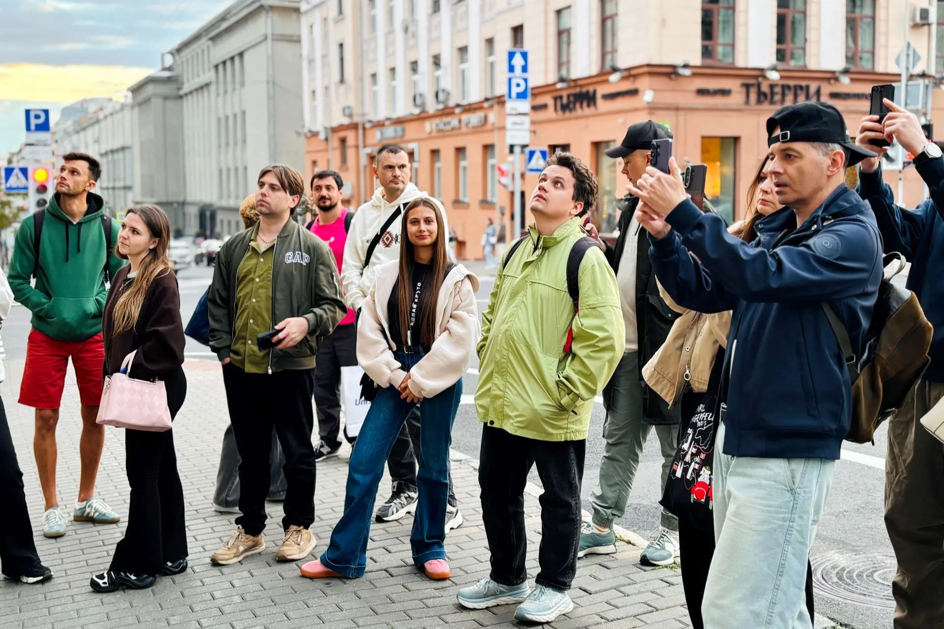 Сотни легенд и тысячи кадров: при поддержке МТС прошли летние фотопрогулки по Минску