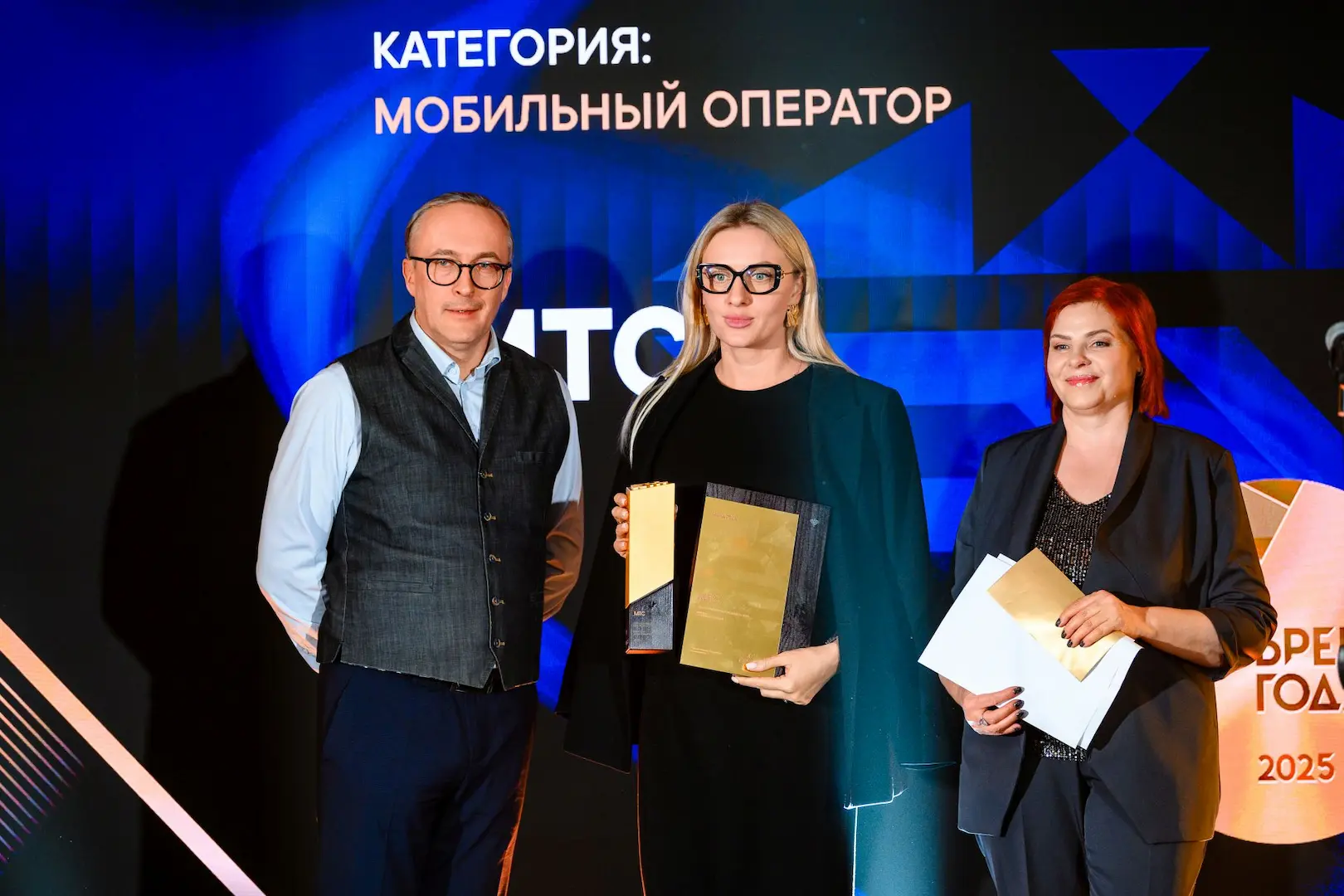 МТС назван лучшим мобильным оператором по итогам опроса респондентов