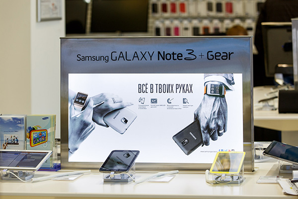 В Минске открылся уникальный магазин МТС и Samsung 