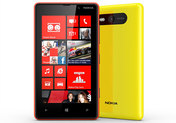 Nokia Lumia 820