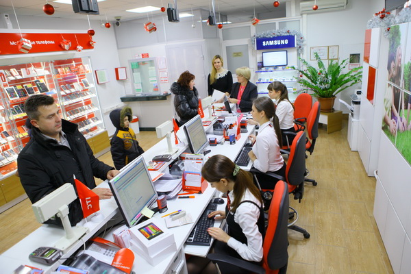 Руководители МТС пообщались с абонентами
