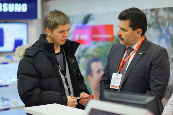 Руководители МТС пообщались с абонентами